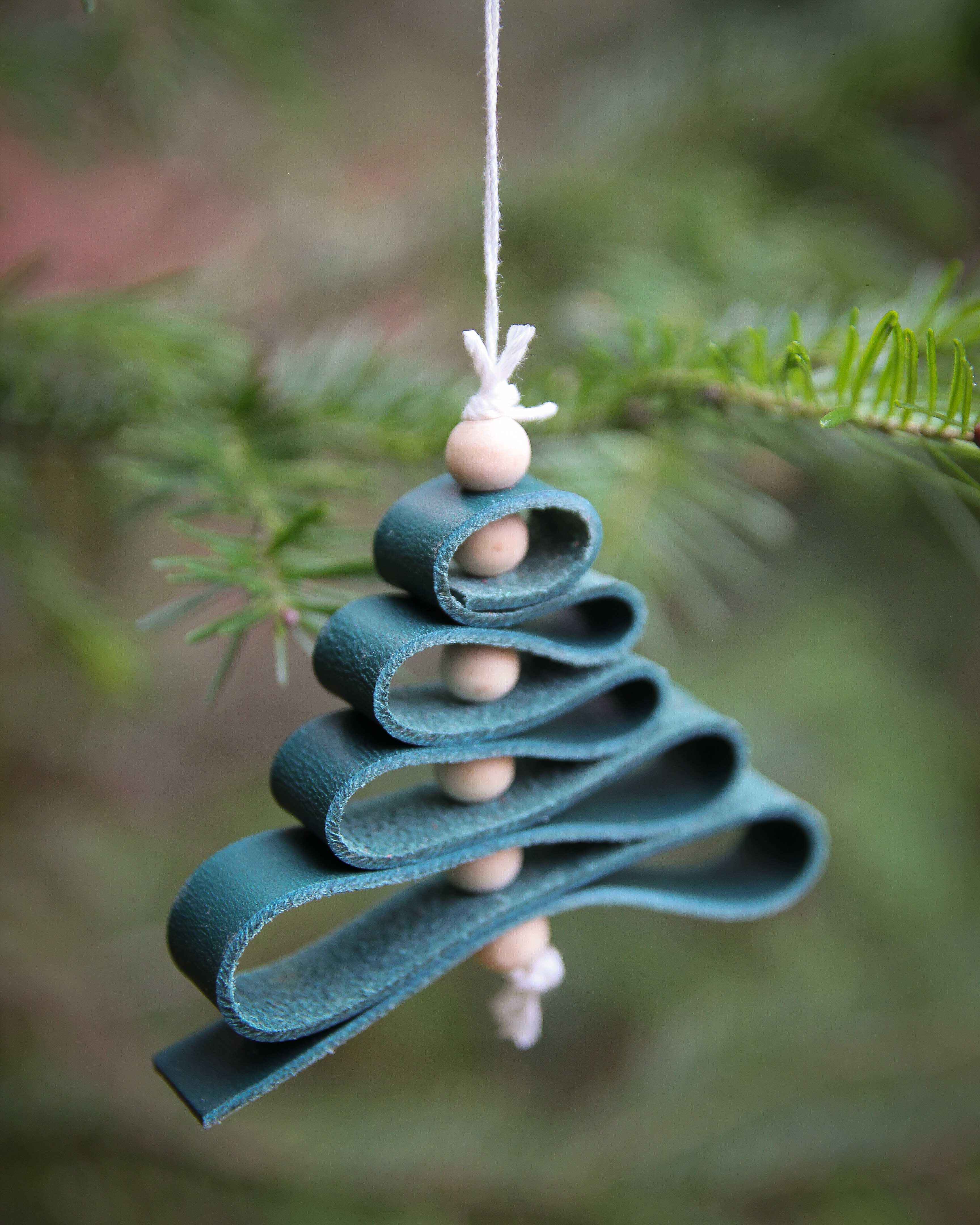 Christmas_Deco_Teal_Wood