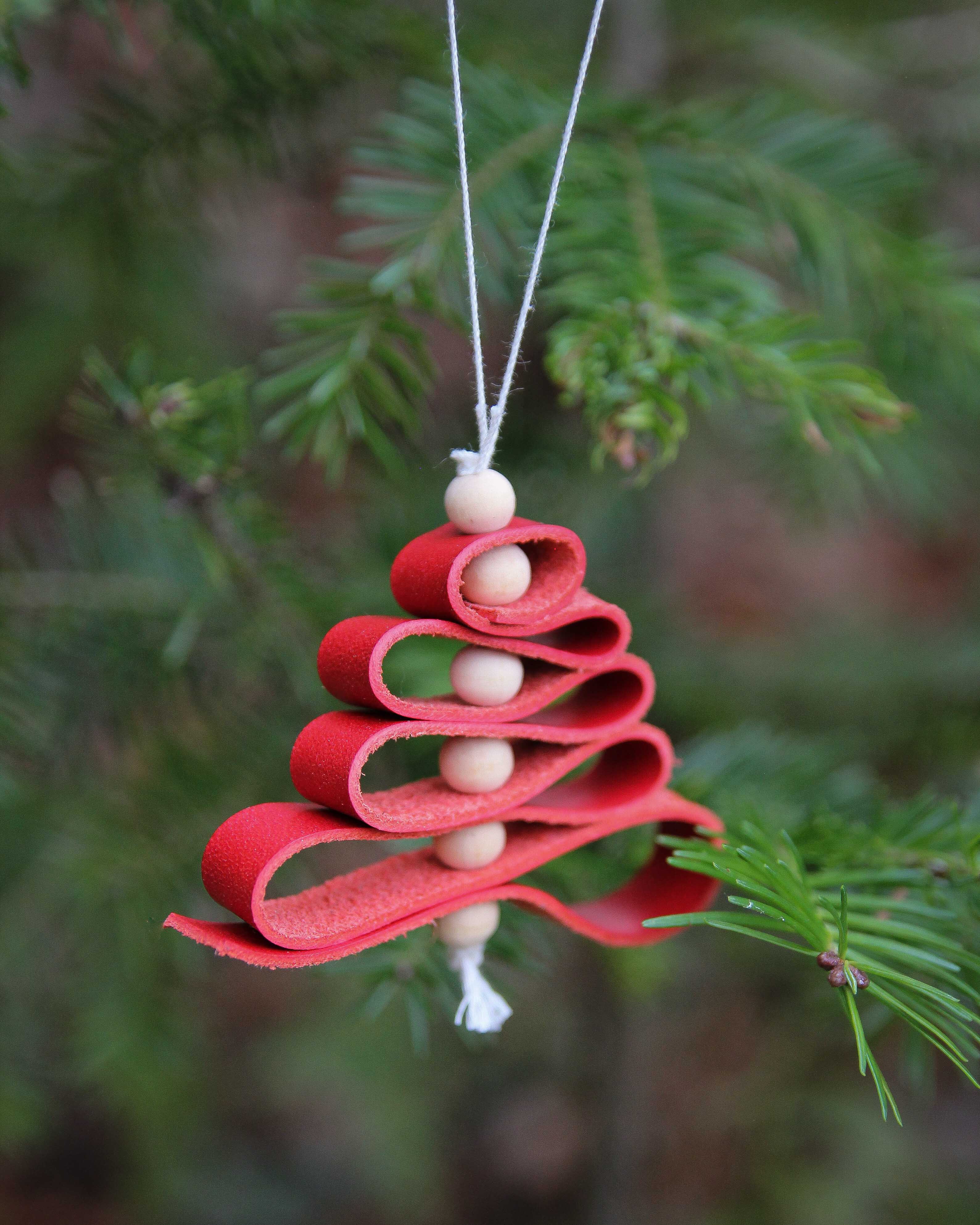 Leather Christmas Decoration, Red, Wood beads