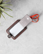 Charger l&#39;image dans la galerie, Leather Luggage Tag, Orange and Gray, Open View
