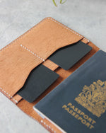Charger l'image dans la galerie, Leather Passport Cover, Beige, Detail view
