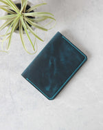 Charger l'image dans la galerie, Leather Passport Cover, Blue, Closed view
