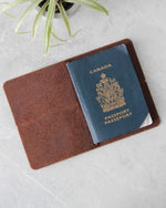 Charger l&#39;image dans la galerie, Leather Passport Cover, Brown, Open View
