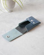 Charger l&#39;image dans la galerie, Leather Snap Cardholder, Blue, Side view
