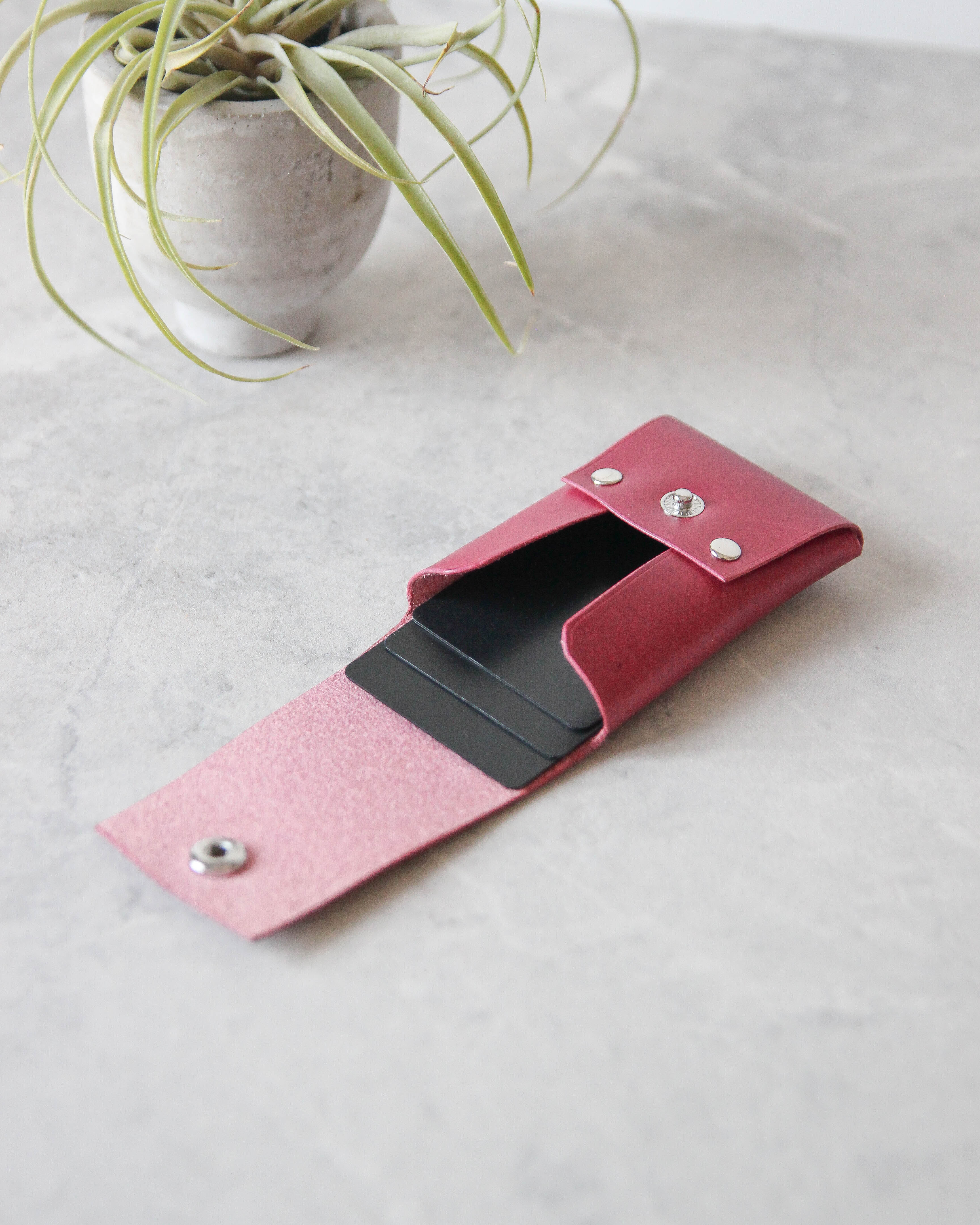 Leather Snap Cardholder, Magenta, Side view