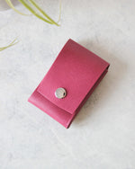 Charger l&#39;image dans la galerie, Leather Snap Cardholder, Magenta, Top view
