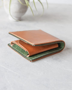 Leather Wallet, Beige and Green, 5 slots, Integrated Coin Pouch, Closed view