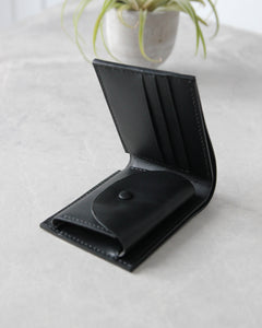 Leather Wallet, Black, 5 slots, Integrated Coin Pouch, Side view