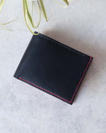 Load image into Gallery viewer, Leather Wallet ,Black and red, 4 slots, Closed view
