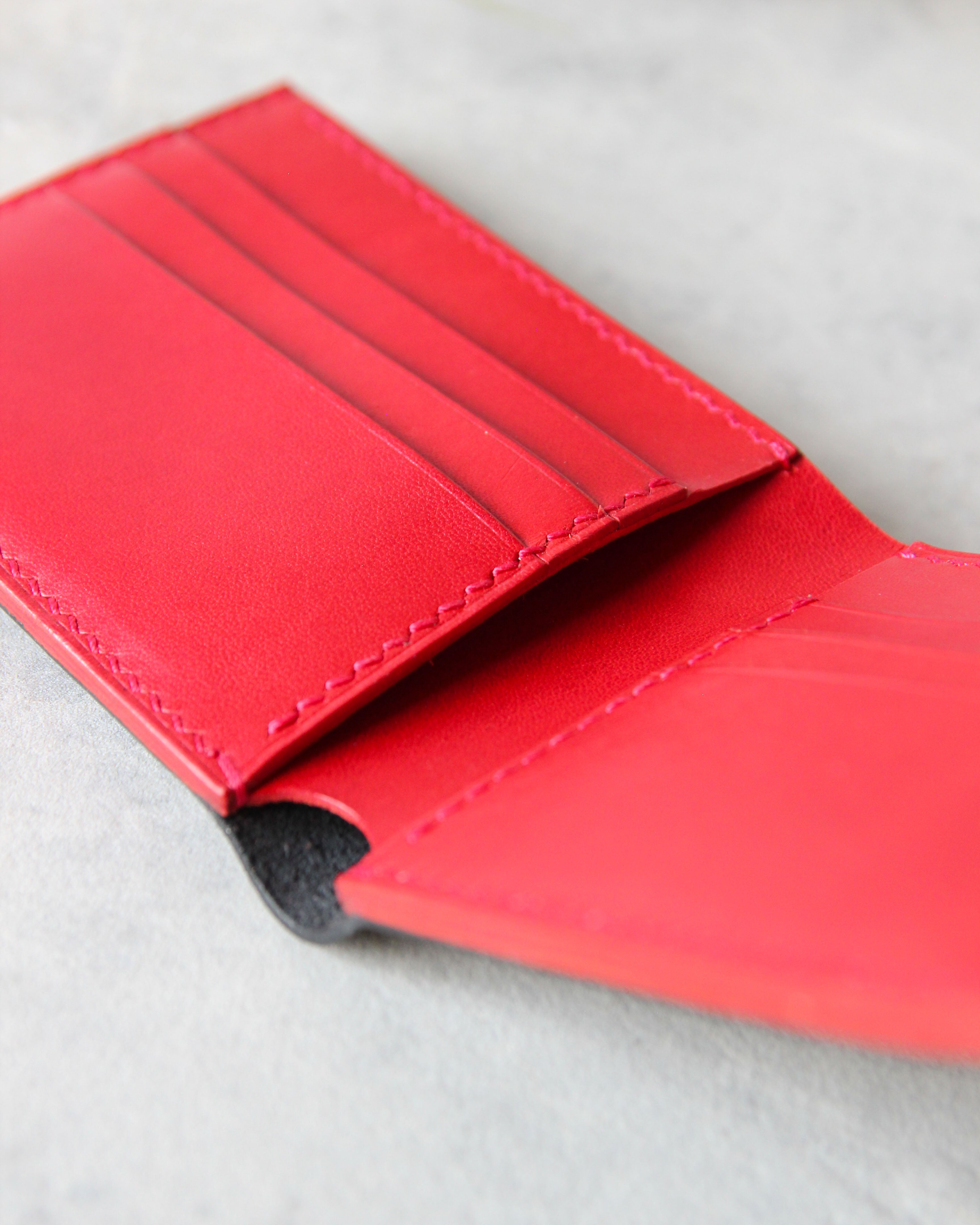 Leather Wallet, Black and red, 8 slots, Detail view