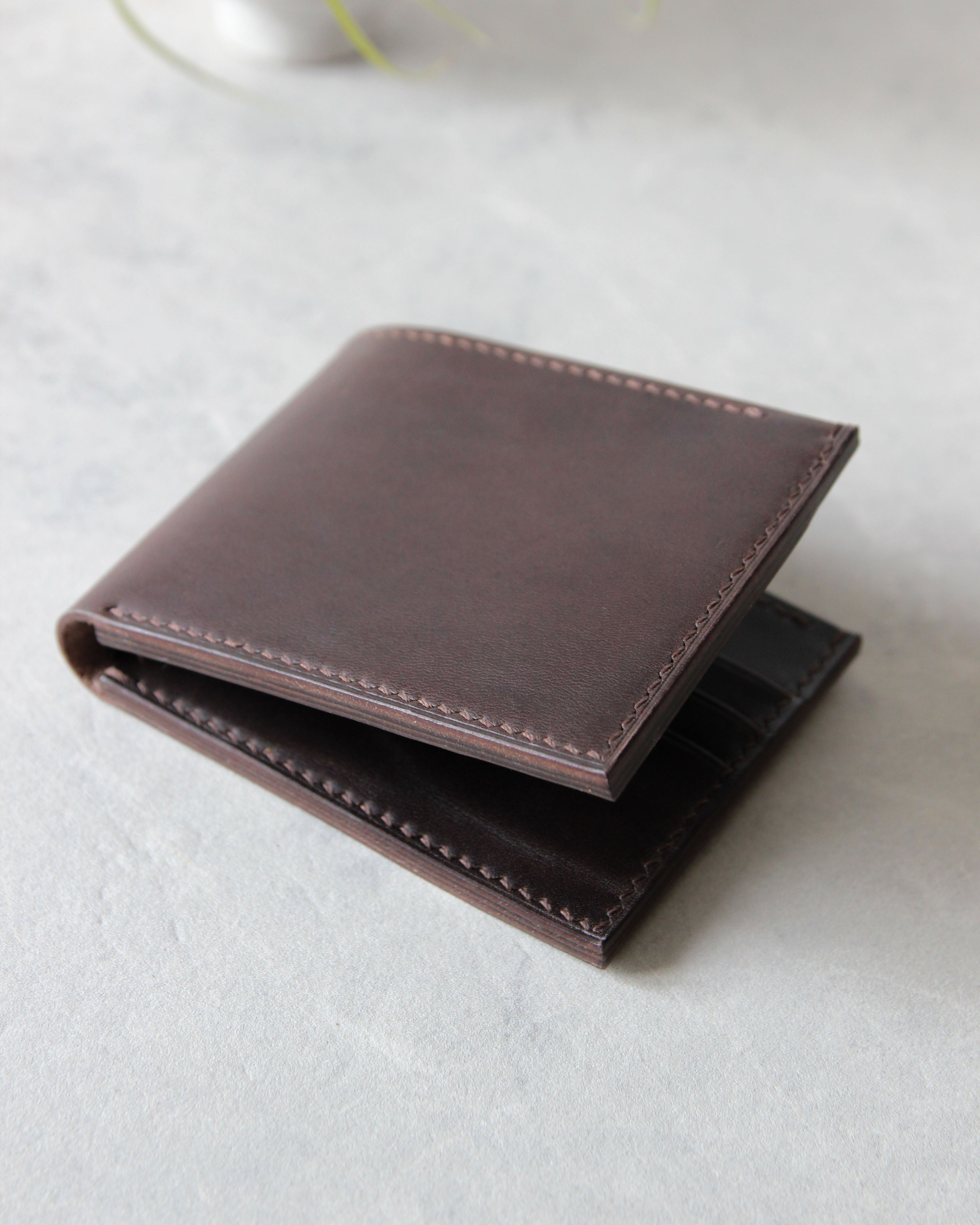 Leather Wallet, Brown, 8 slots, Closed view