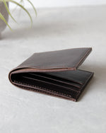 Charger l&#39;image dans la galerie, Leather Wallet, Brown, 8 slots, Side view
