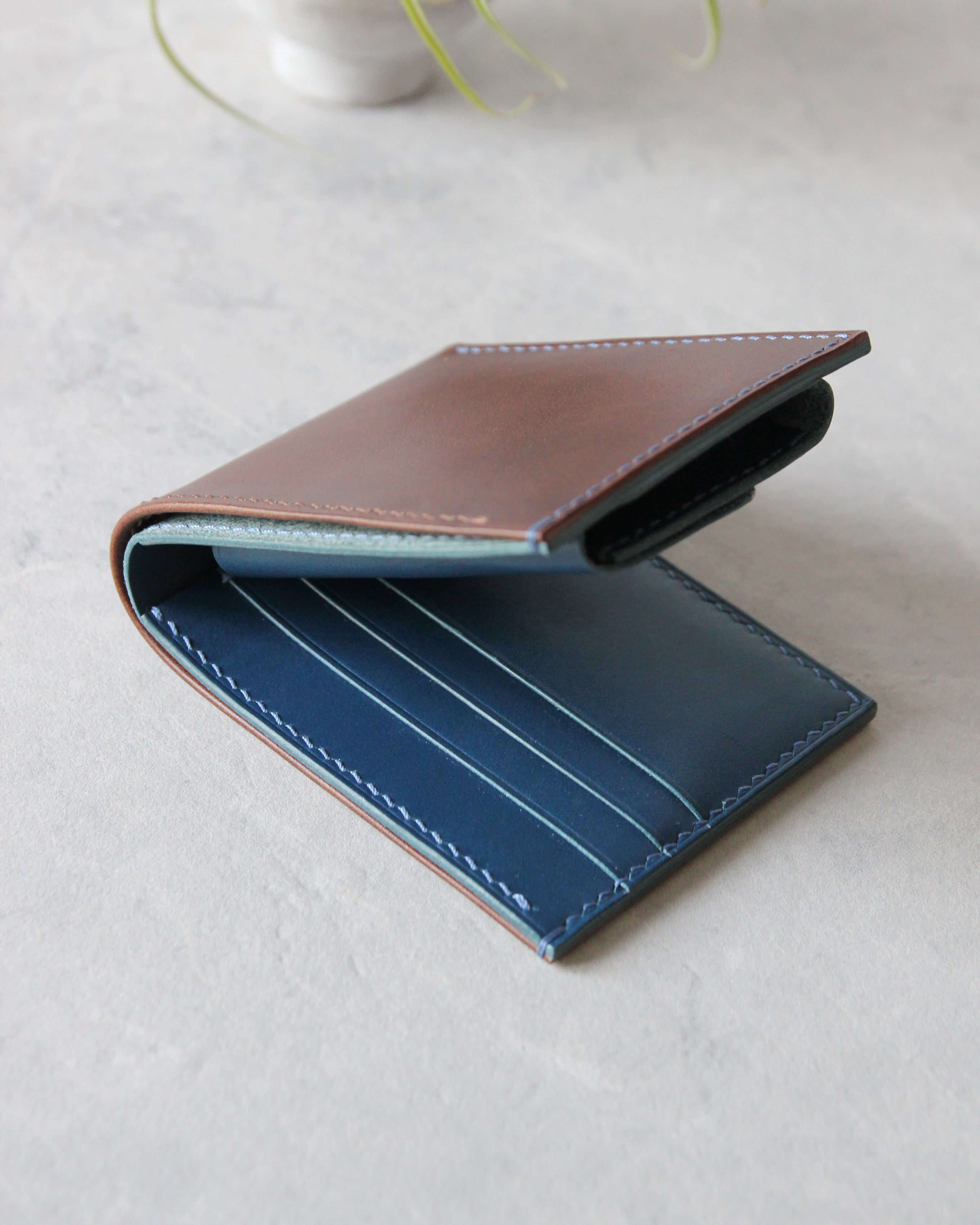 Leather Wallet, Brown and Blue, 5 slots, Integrated Coin Pouch, Closed view