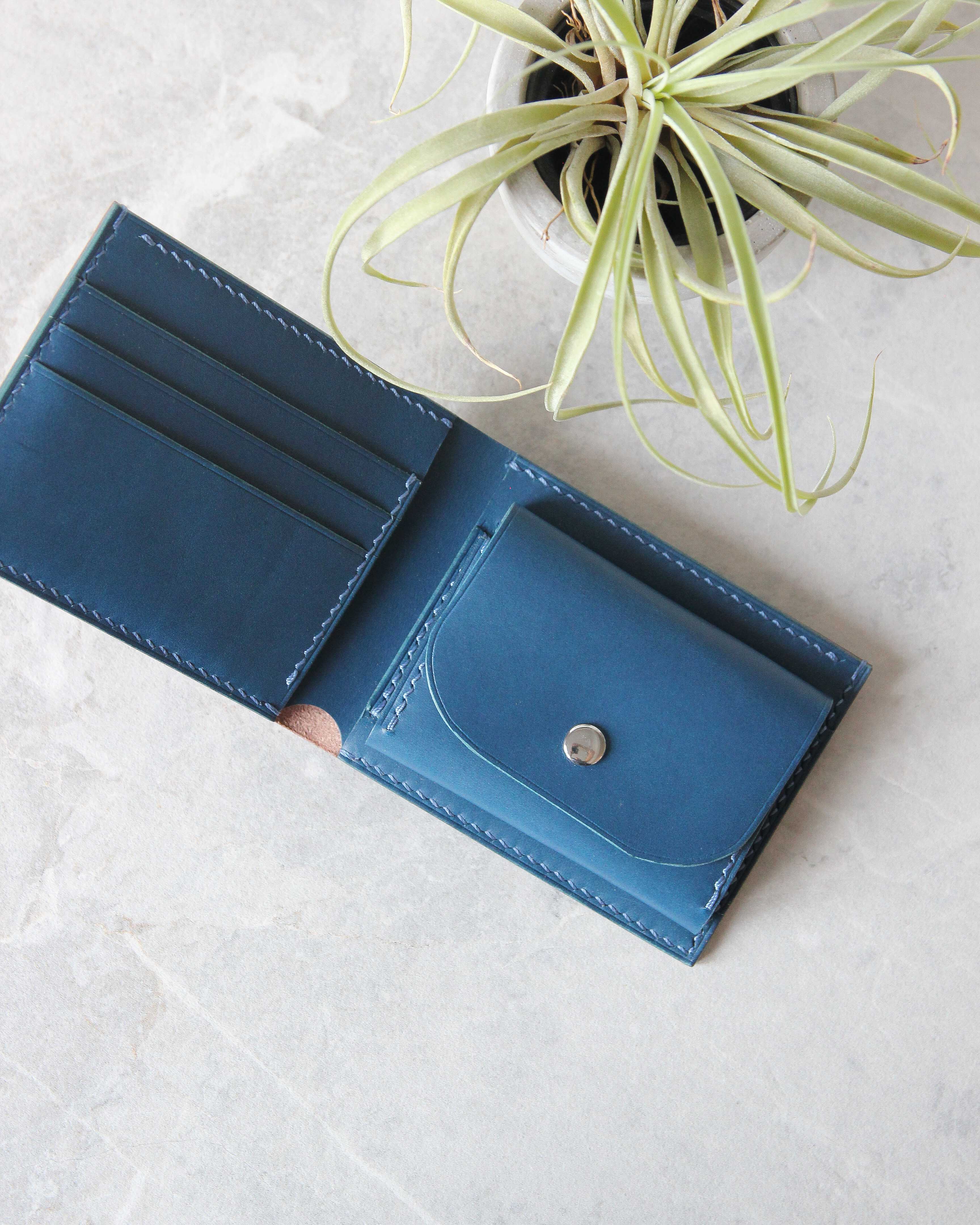 Leather Wallet, Brown and Blue, 5 slots, Integrated Coin Pouch, Top view