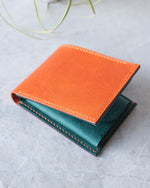 Charger l'image dans la galerie, Leather Wallet, Orange and Teal, 5 slots, Integrated Coin Pouch, Closed view
