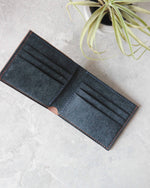 Charger l&#39;image dans la galerie, Leather Wallet, Tan+Blue, 8 slots, Top view

