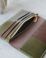 Load image into Gallery viewer, Long Leather Wallet, Brown &amp; Green, Zip View
