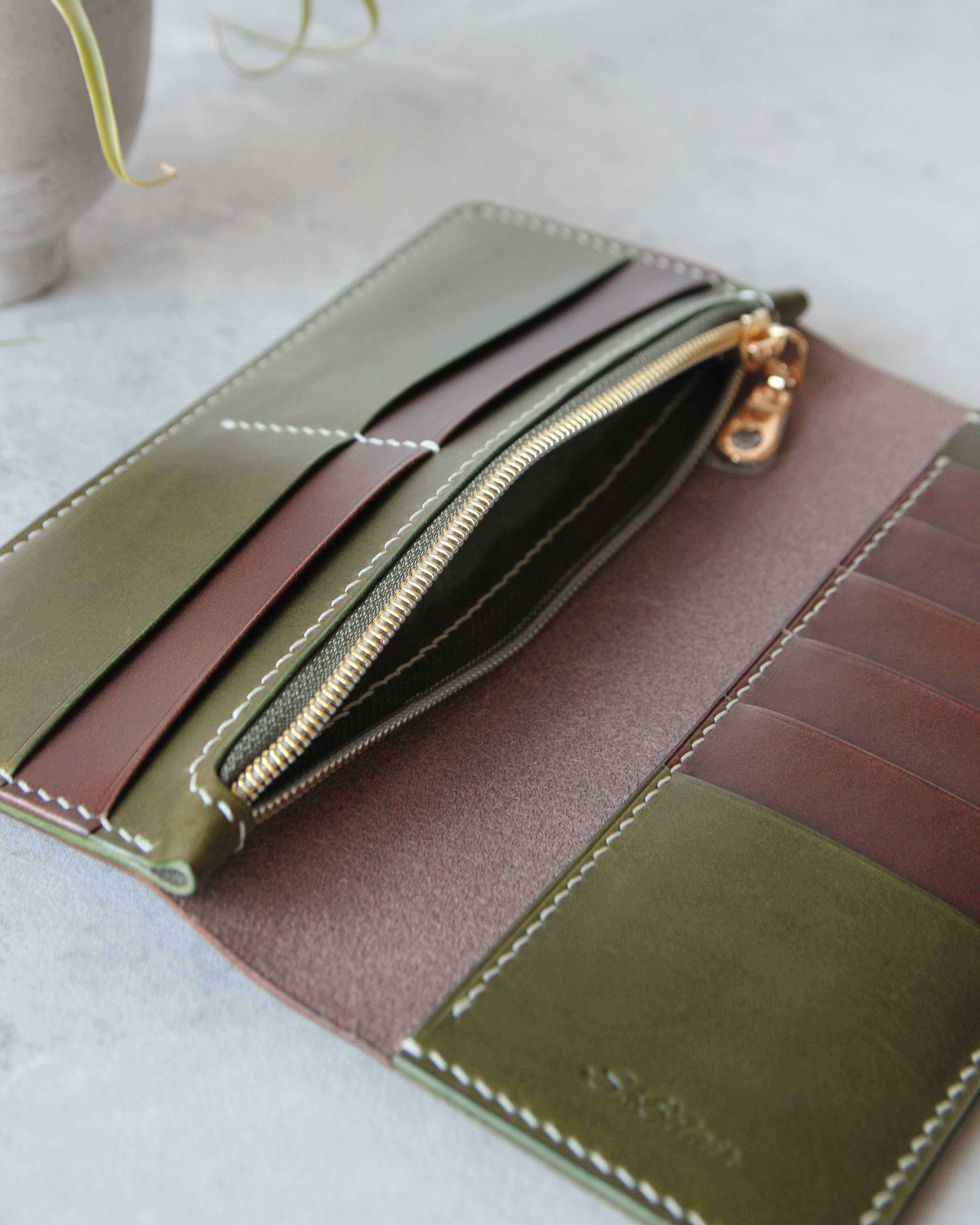 Long Wallet, Brown & Green, Zip View