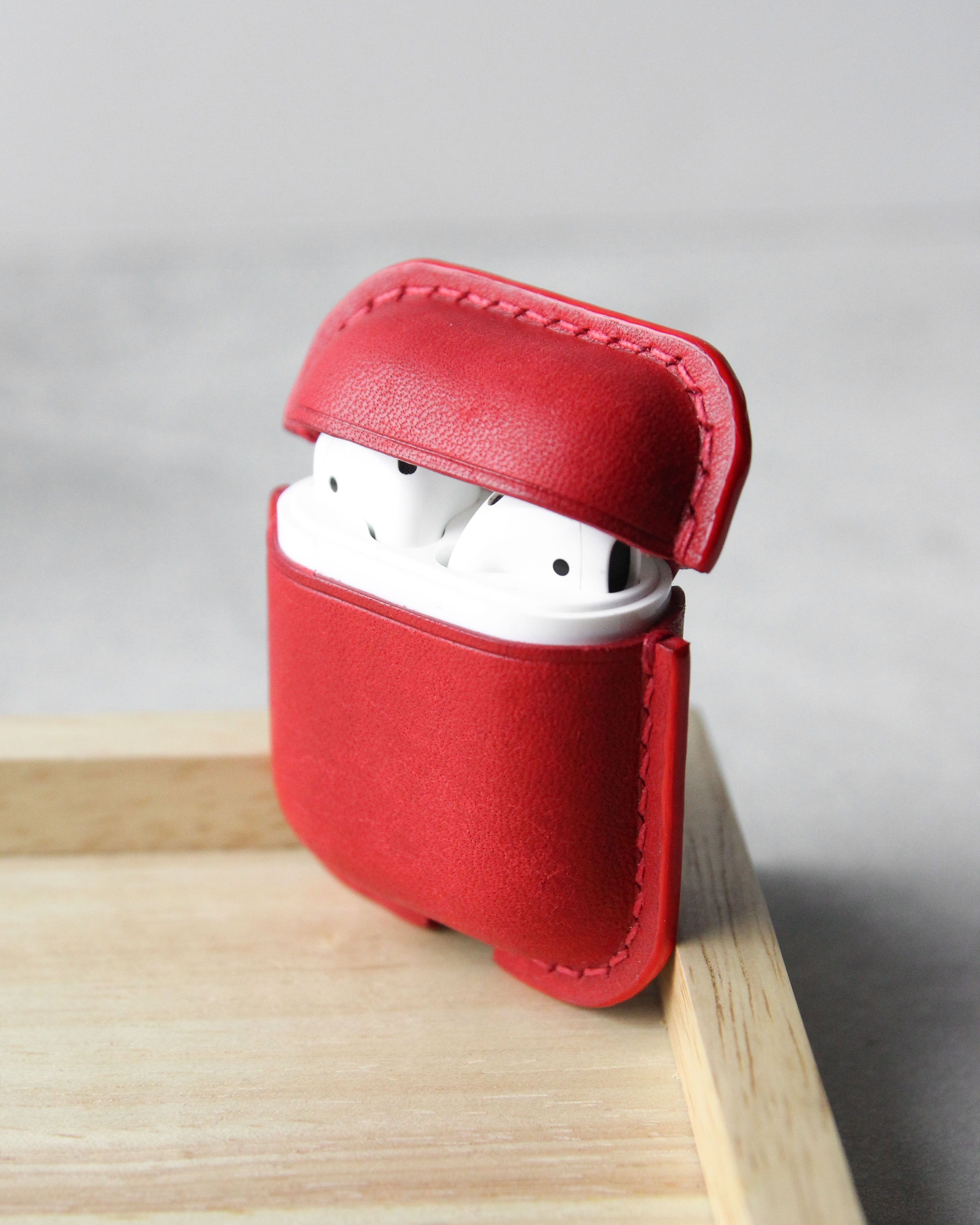 AirpodsCase_Red_Front