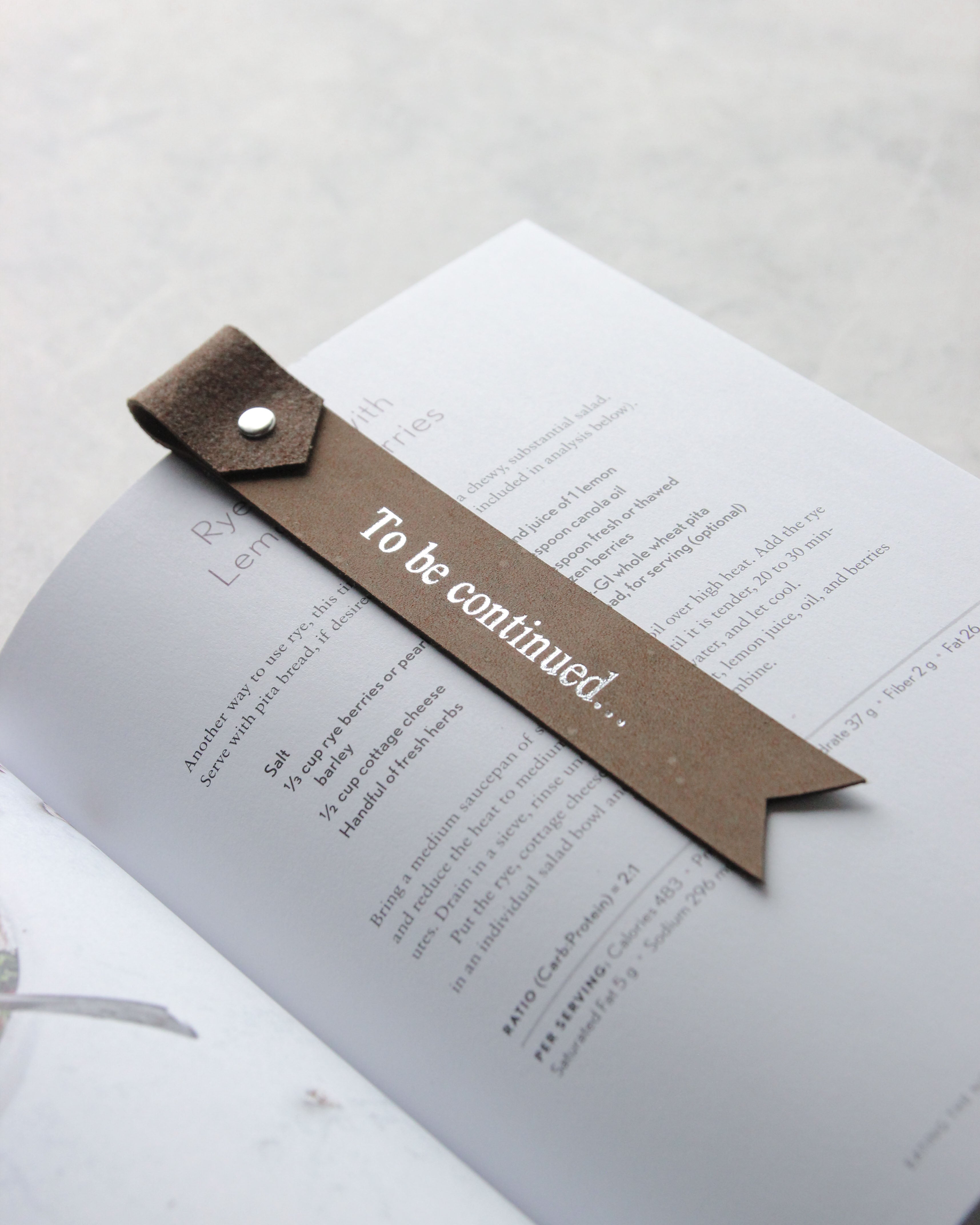 Bookmarks_Brown