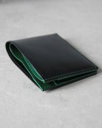 Charger l&#39;image dans la galerie, Leather Wallet ,Black and green, 4 slots, Detail view
